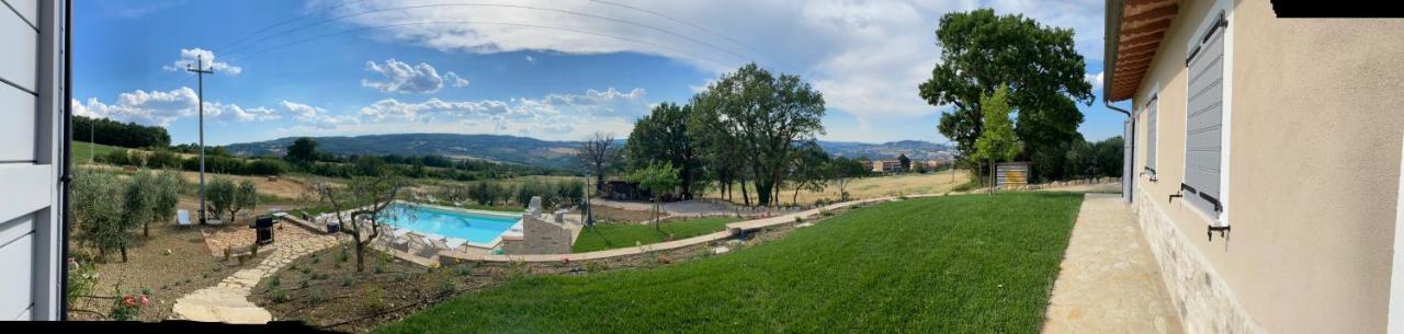Appartamento Dell Agriturismo Pane E Olio Тоди Екстериор снимка