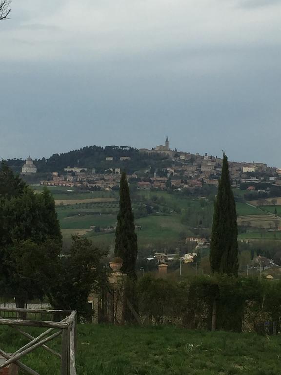 Appartamento Dell Agriturismo Pane E Olio Тоди Екстериор снимка